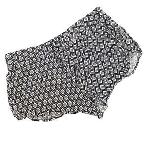 FOREVER 21 BLACK & WHITE PATTERNED DRAWSTRING WAIST SHORTS SIZE L